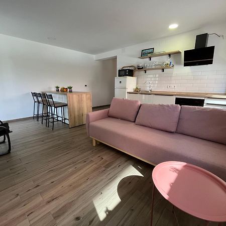 Apartmani Mlinar - Two Bedroom Apartment With Seaview Grebaštica Exterior foto