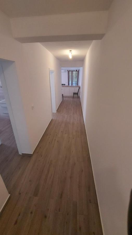 Apartmani Mlinar - Two Bedroom Apartment With Seaview Grebaštica Exterior foto