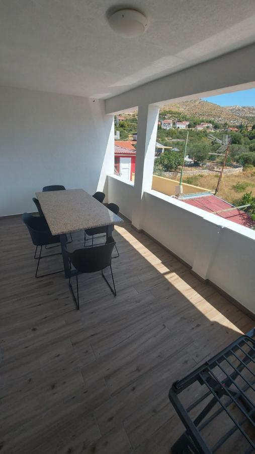 Apartmani Mlinar - Two Bedroom Apartment With Seaview Grebaštica Exterior foto