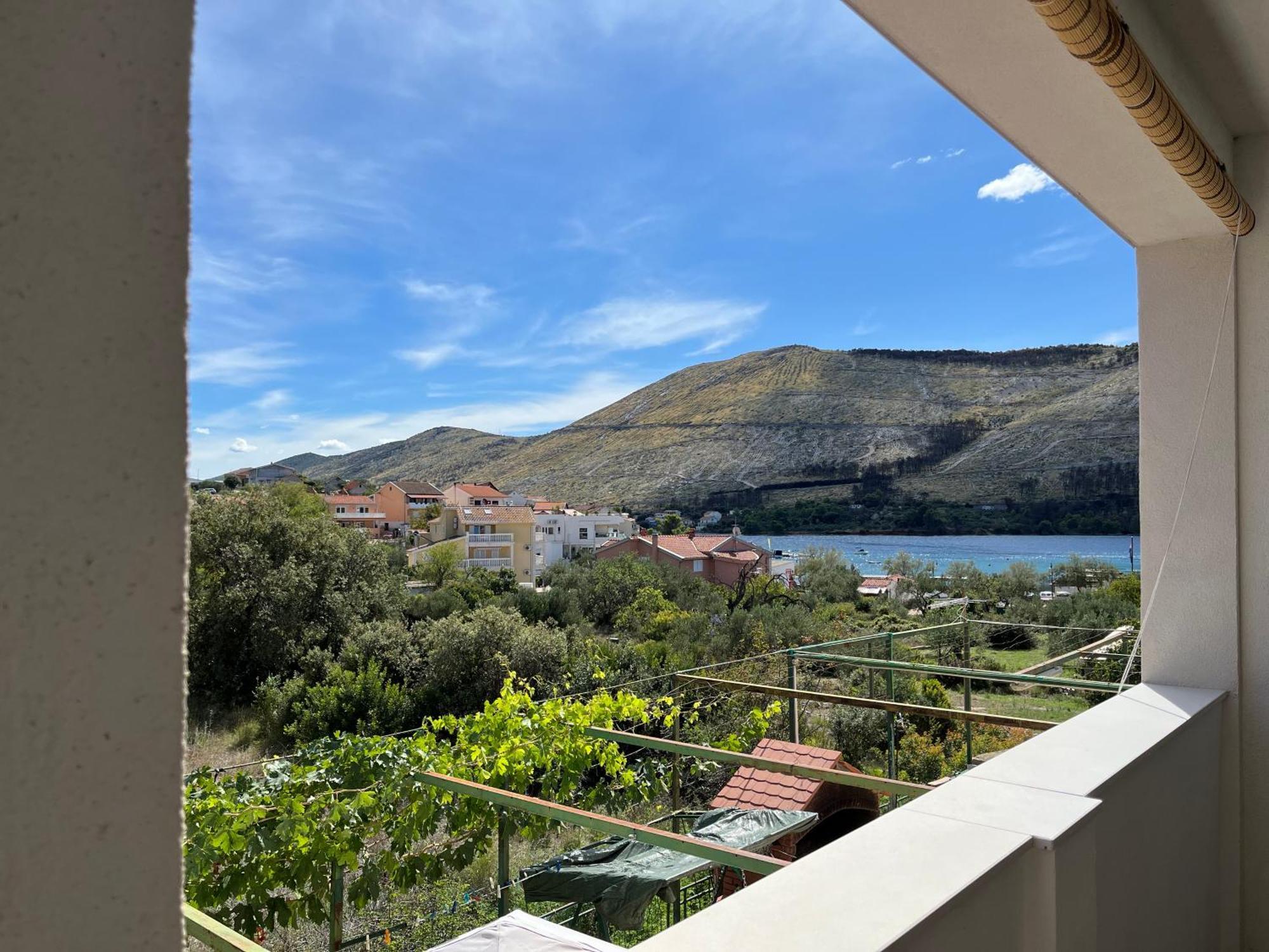 Apartmani Mlinar - Two Bedroom Apartment With Seaview Grebaštica Exterior foto
