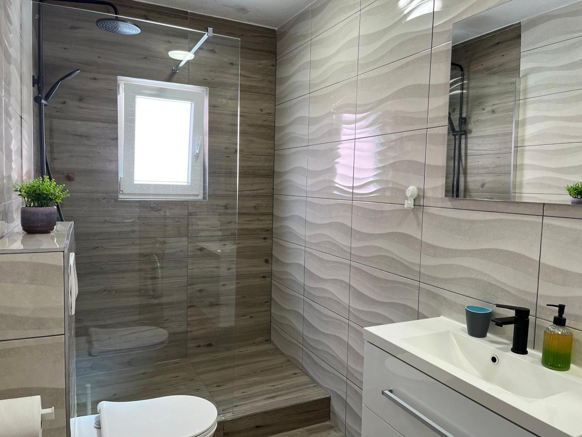 Apartmani Mlinar - Two Bedroom Apartment With Seaview Grebaštica Exterior foto