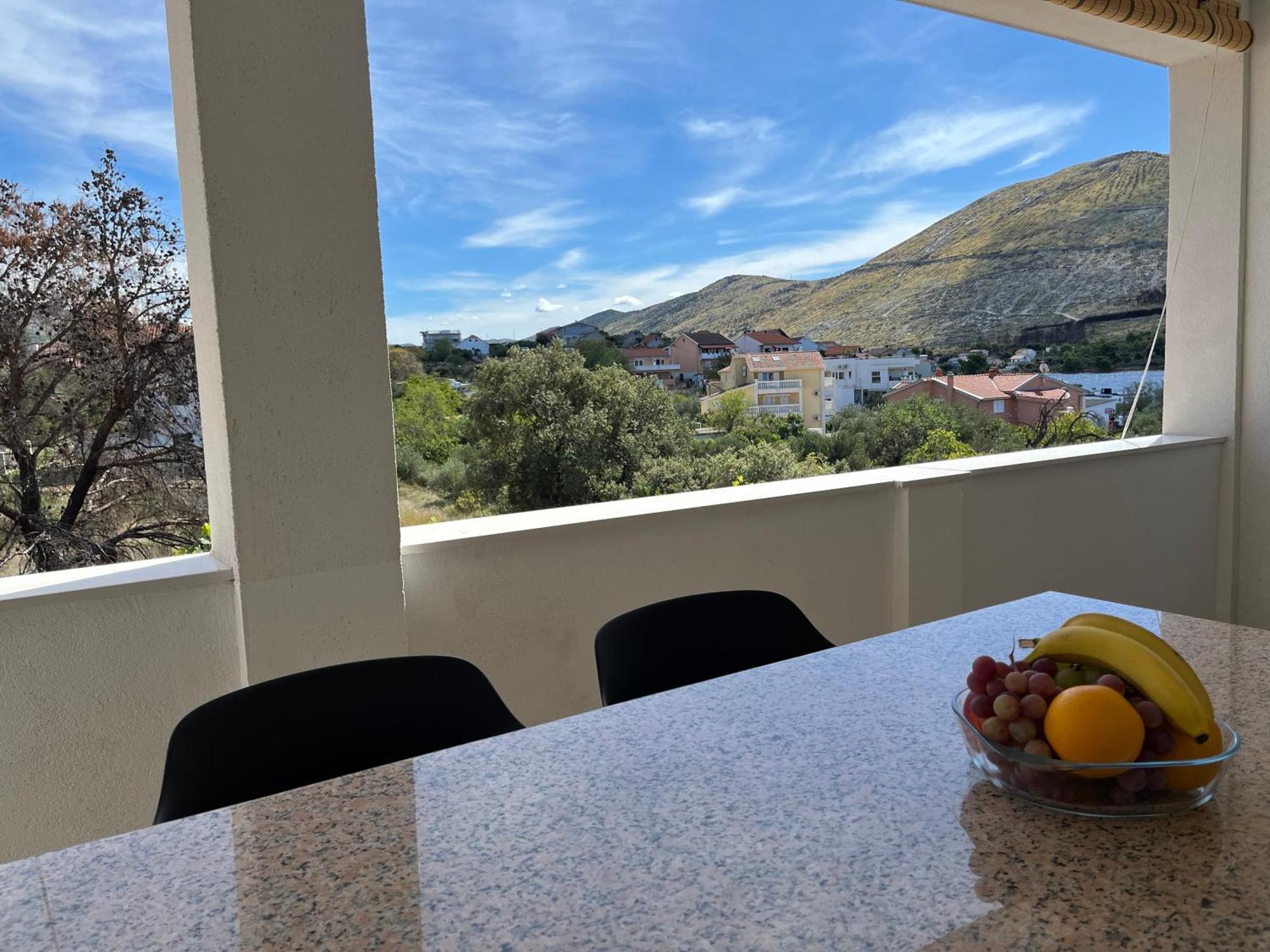 Apartmani Mlinar - Two Bedroom Apartment With Seaview Grebaštica Exterior foto