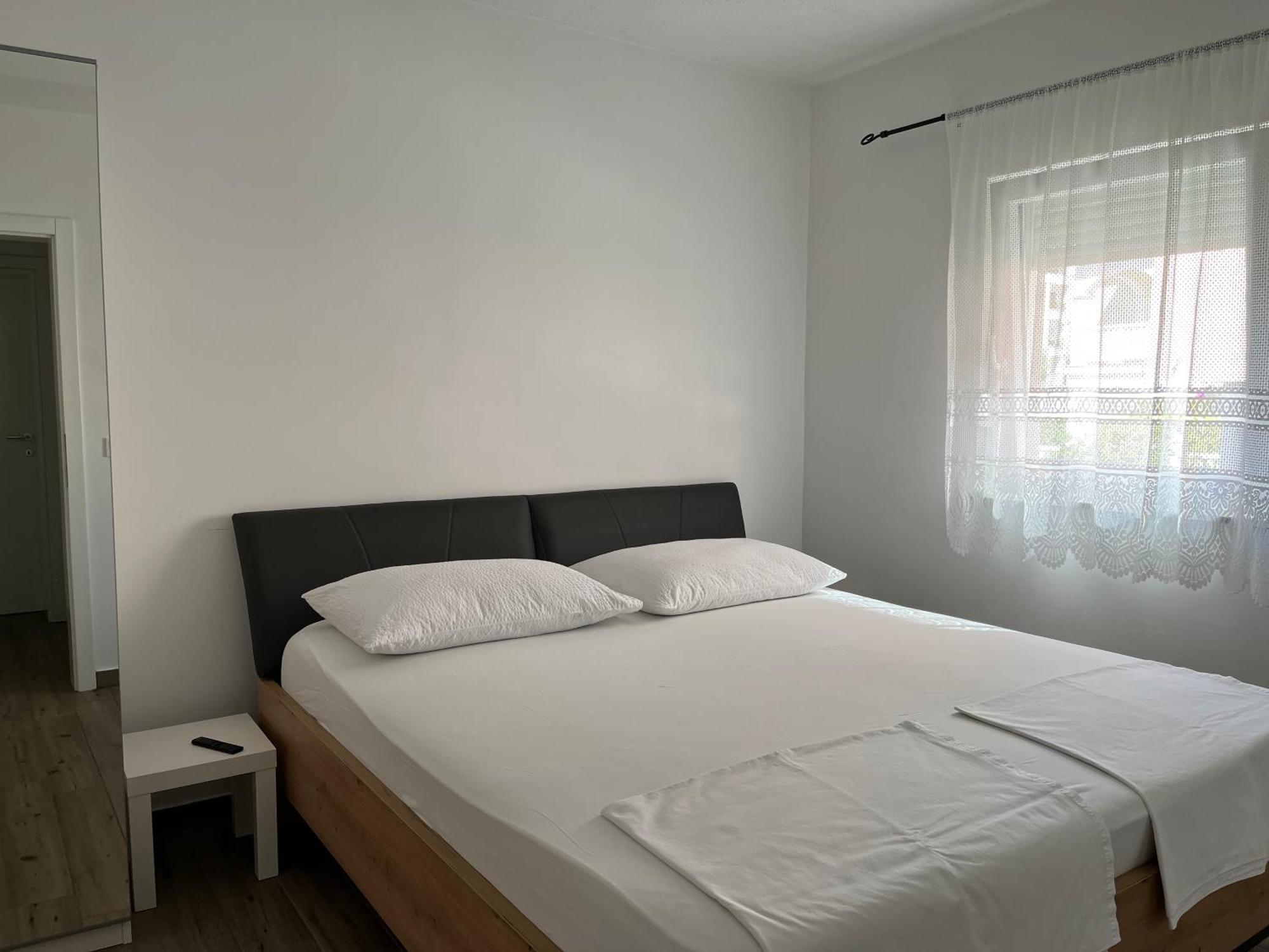 Apartmani Mlinar - Two Bedroom Apartment With Seaview Grebaštica Exterior foto